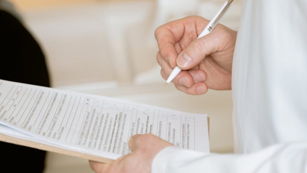 Aide soignante contrat de professionnalisation : modèle de contrat à télécharger gratuitement