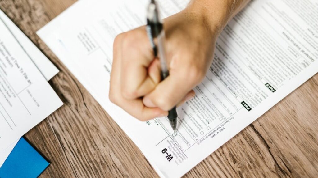 Télécharger le contrat de droit public en PDF gratuit