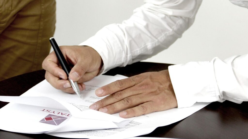 Télécharger le contrat sous location professionnel pdf en modèle prêt à remplir